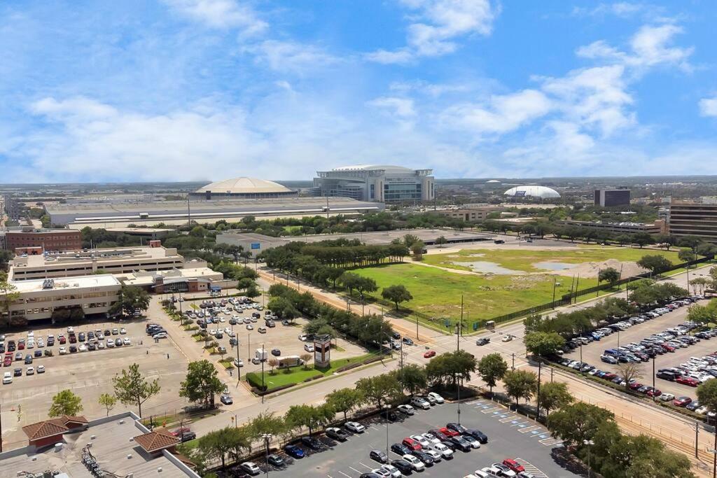 Modern Condo Near Texas Medical Center W Free Parking Houston Exteriér fotografie