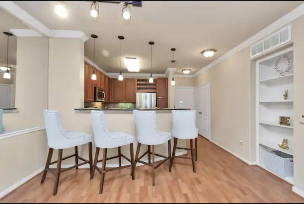 Modern Condo Near Texas Medical Center W Free Parking Houston Exteriér fotografie
