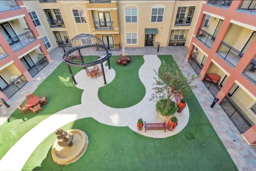 Modern Condo Near Texas Medical Center W Free Parking Houston Exteriér fotografie